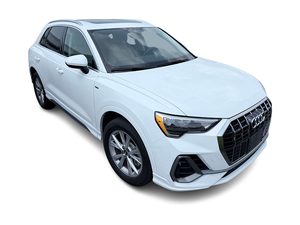Thumbnail: 2022 Audi Q3 - 6