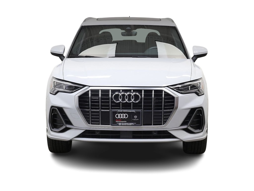 Thumbnail: 2023 Audi Q3 - 6