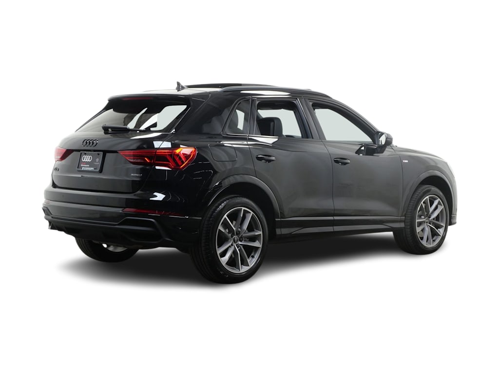 Thumbnail: 2025 Audi Q3 - 11