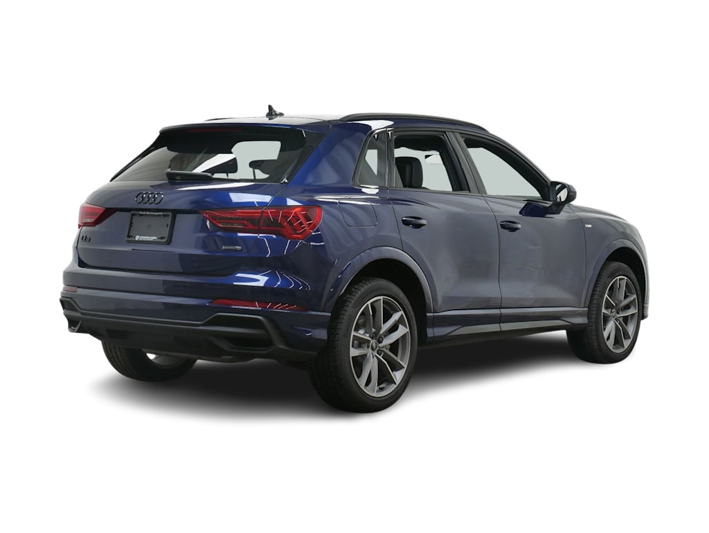 Thumbnail: 2025 Audi Q3 - 11