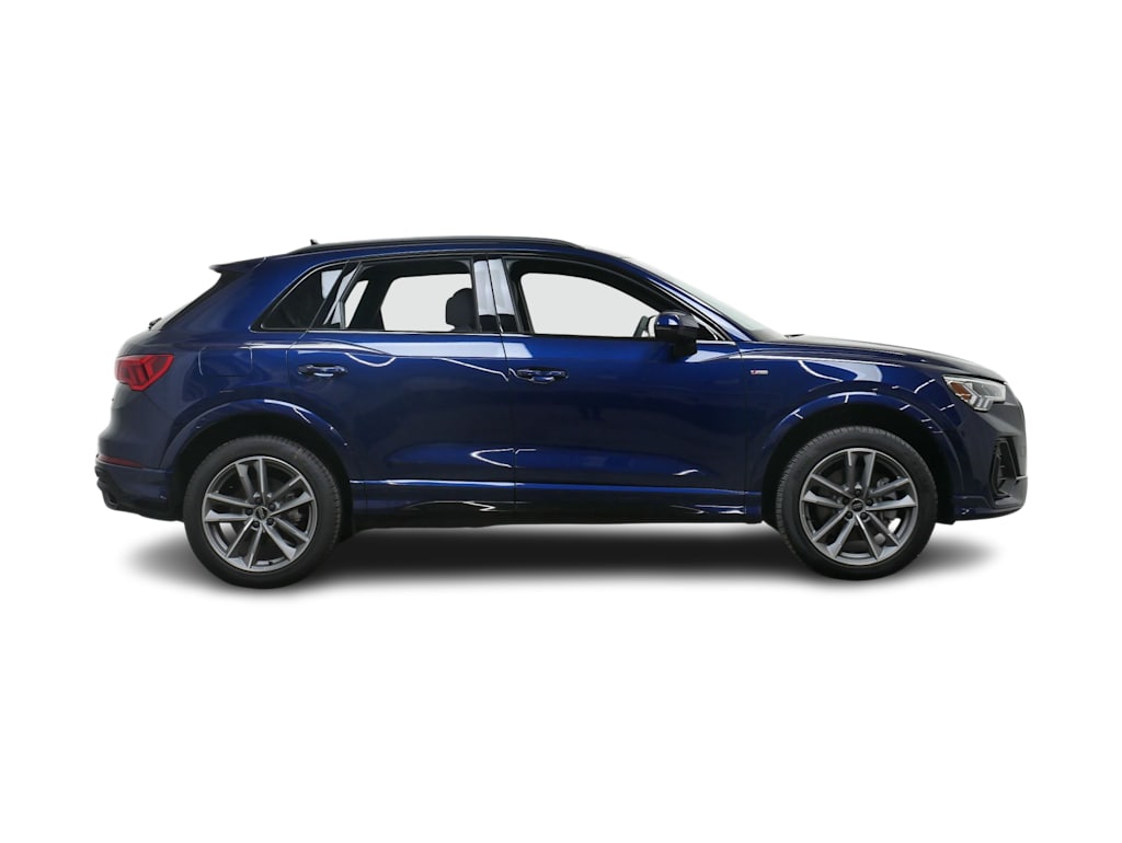 Thumbnail: 2025 Audi Q3 - 12