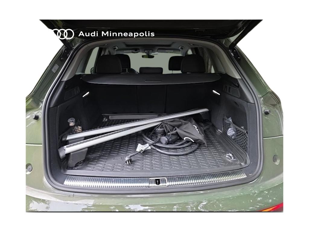 Thumbnail: 2023 Audi Q5 - 9
