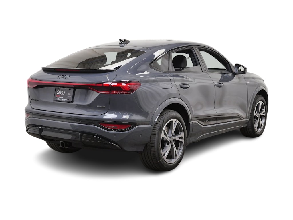 Thumbnail: 2027 Audi Q6 e-tron - 8