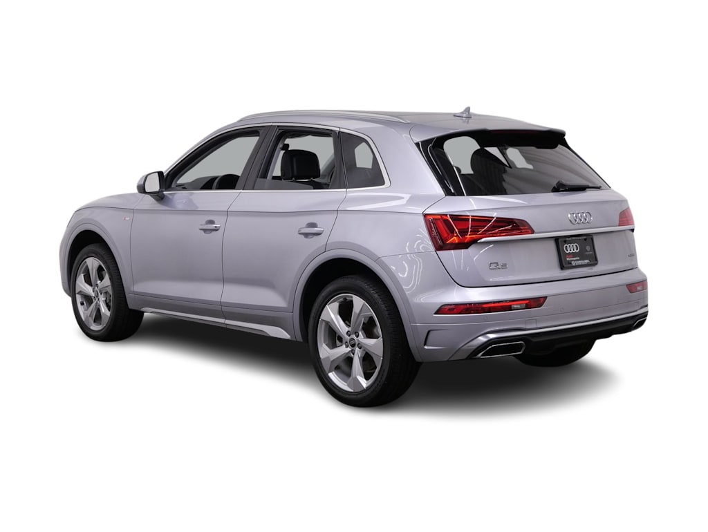 Thumbnail: 2022 Audi Q5 - 4
