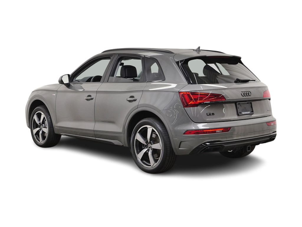 Thumbnail: 2023 Audi Q5 - 4