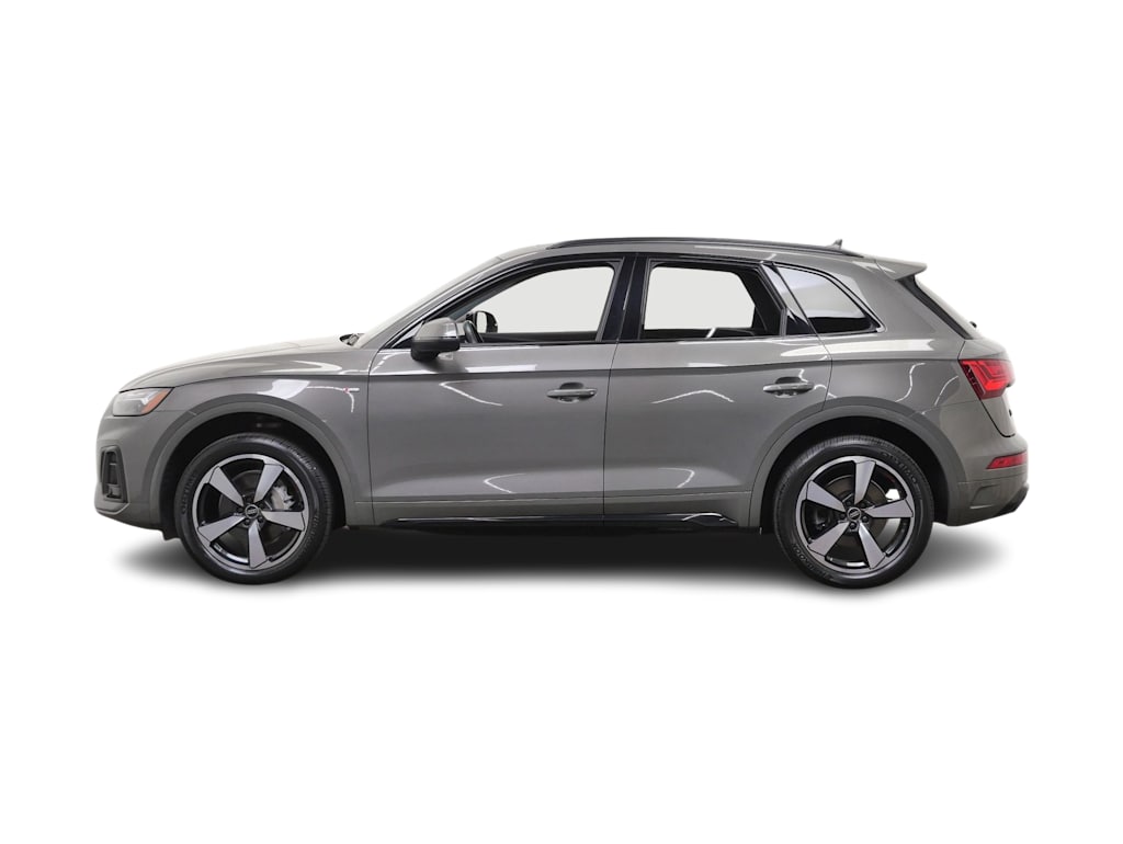 Thumbnail: 2023 Audi Q5 - 3