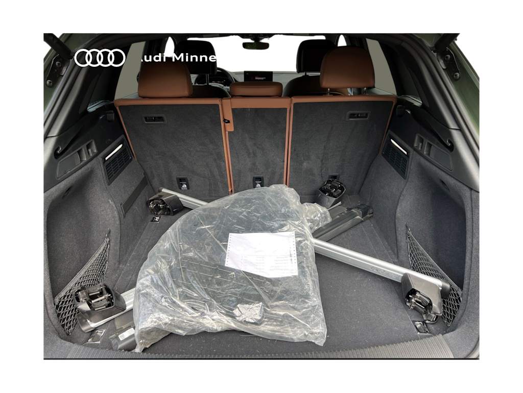 Thumbnail: 2023 Audi Q5 - 11