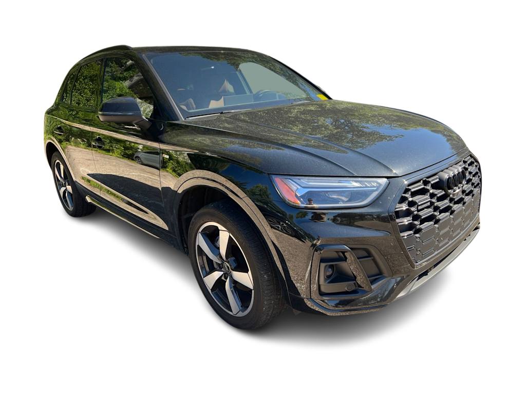 Thumbnail: 2023 Audi Q5 - 10