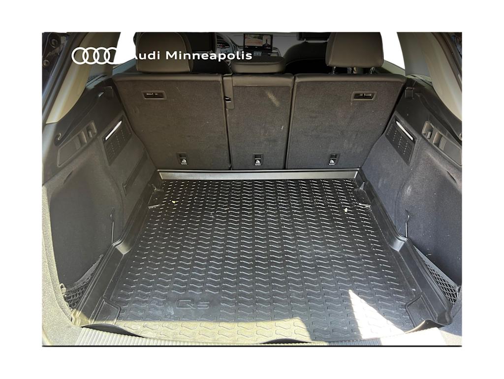 Thumbnail: 2023 Audi Q5 - 9
