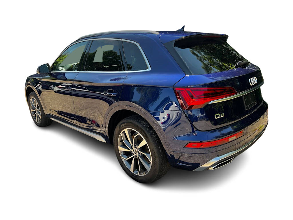 Thumbnail: 2023 Audi Q5 - 4
