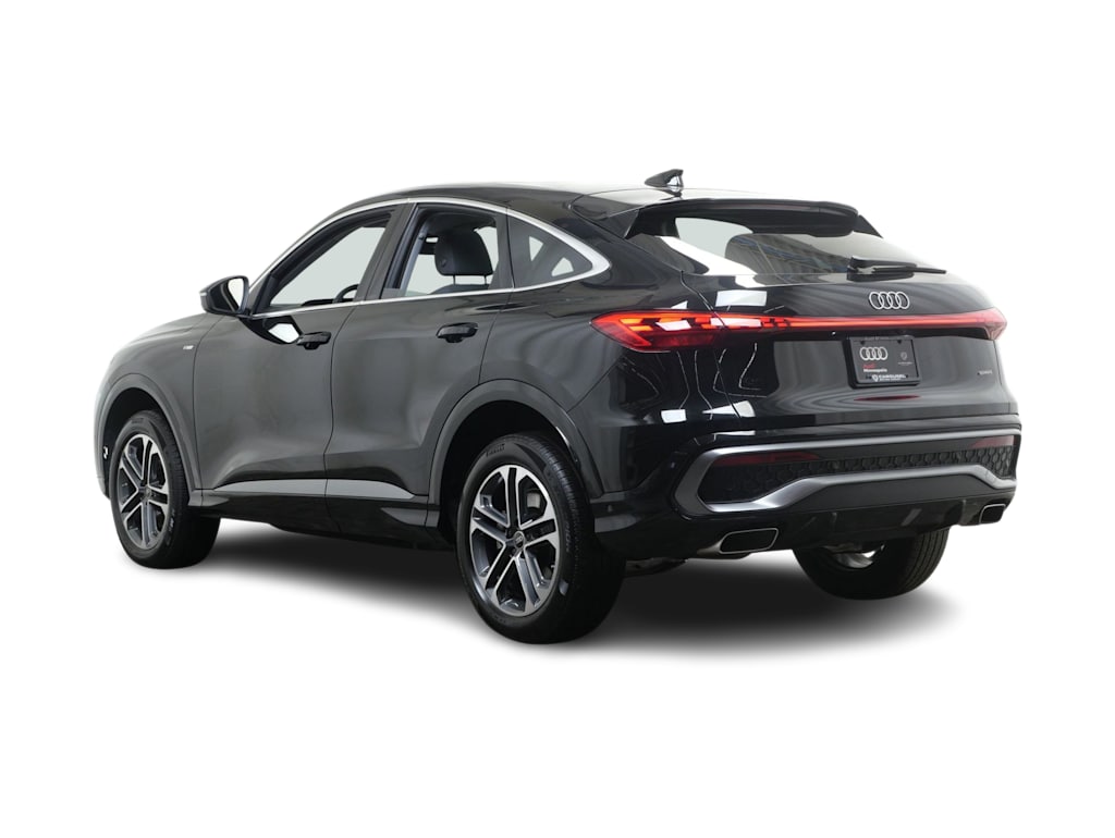 Thumbnail: 2025 Audi Q5 - 4