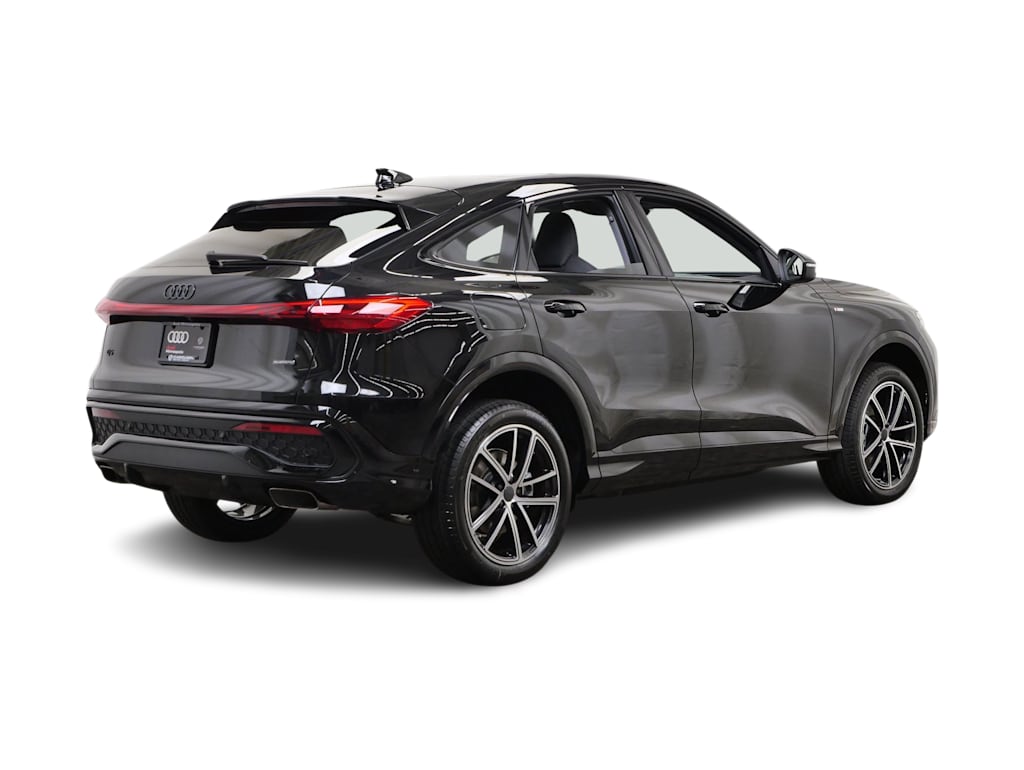 Thumbnail: 2026 Audi Q5 - 8