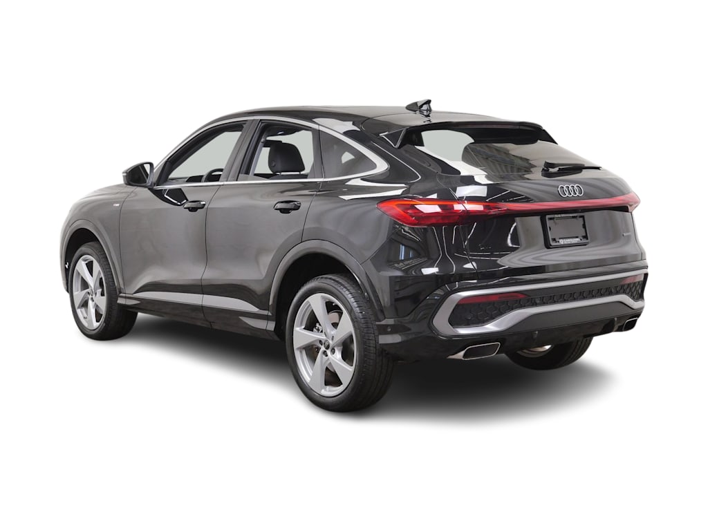 Thumbnail: 2025 Audi Q5 - 4