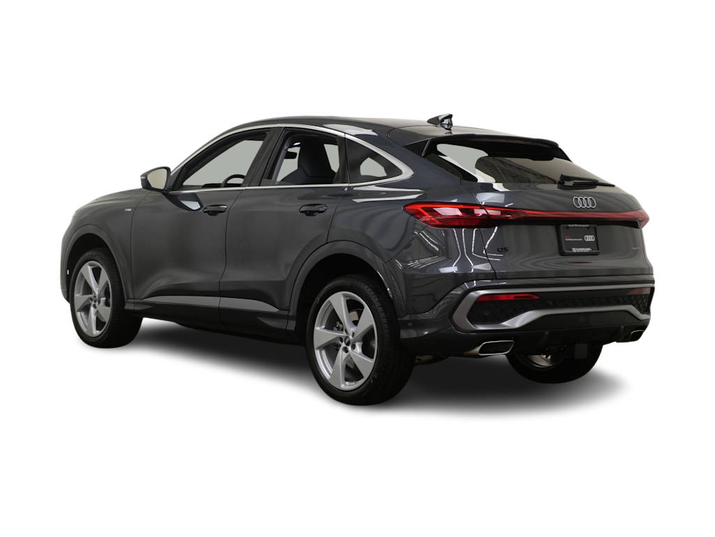 Thumbnail: 2025 Audi Q5 - 4