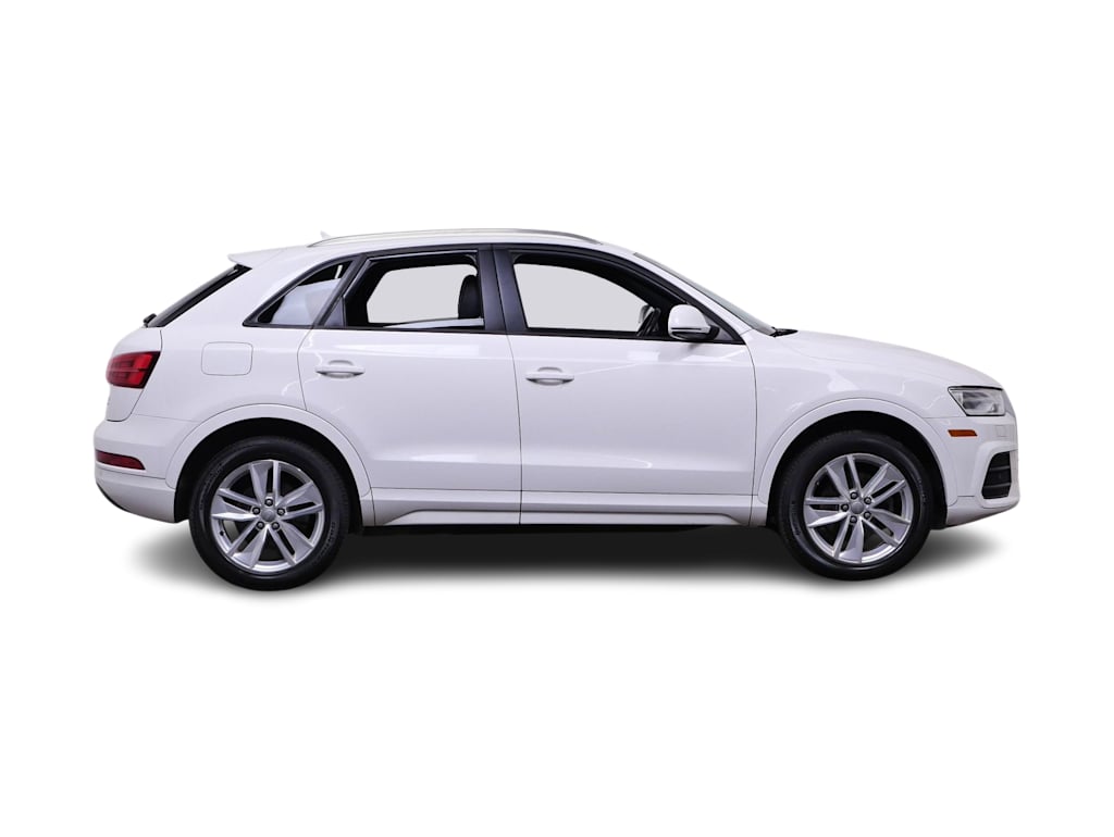 Thumbnail: 2017 Audi Q3 - 13