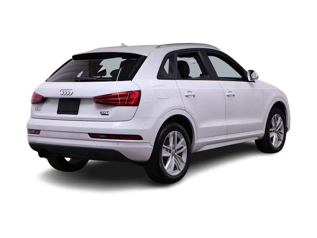 Thumbnail: 2017 Audi Q3 - 12