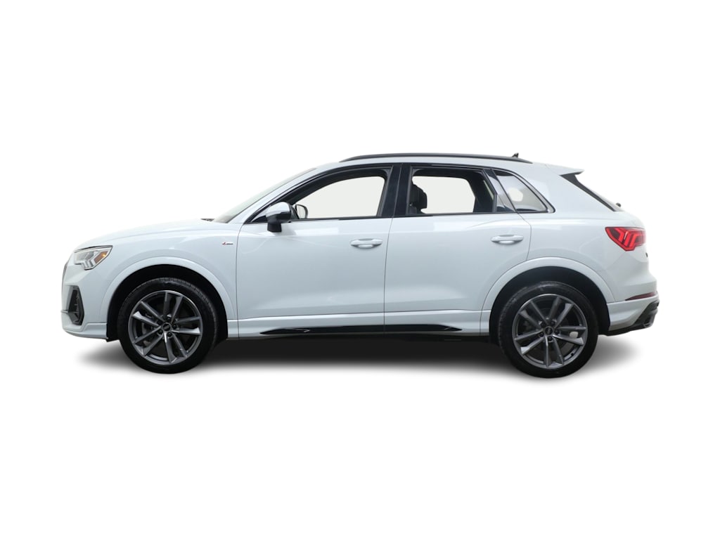 Thumbnail: 2022 Audi Q3 - 3