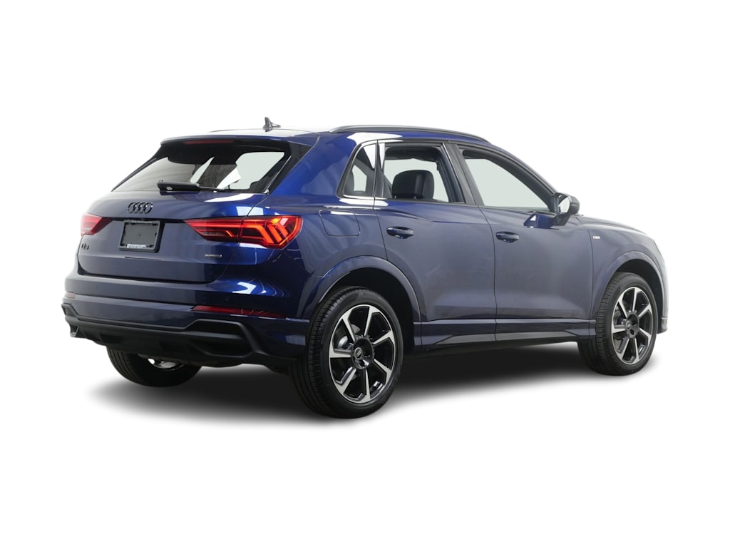 Thumbnail: 2025 Audi Q3 - 12