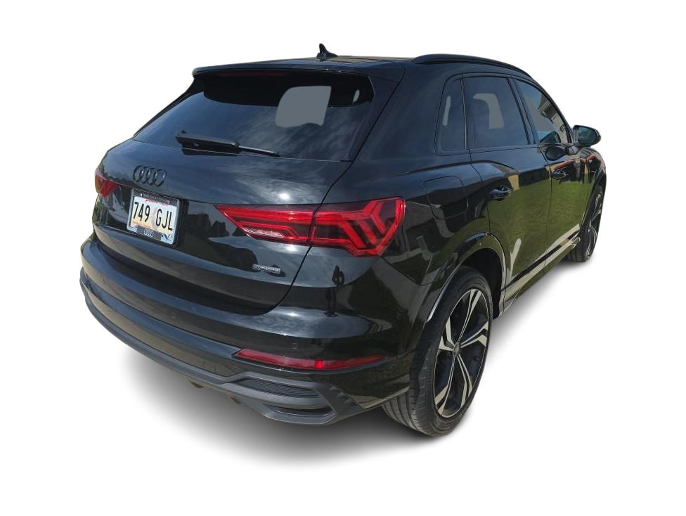 Thumbnail: 2023 Audi Q3 - 11