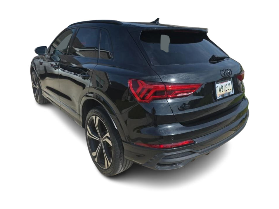 Thumbnail: 2023 Audi Q3 - 3