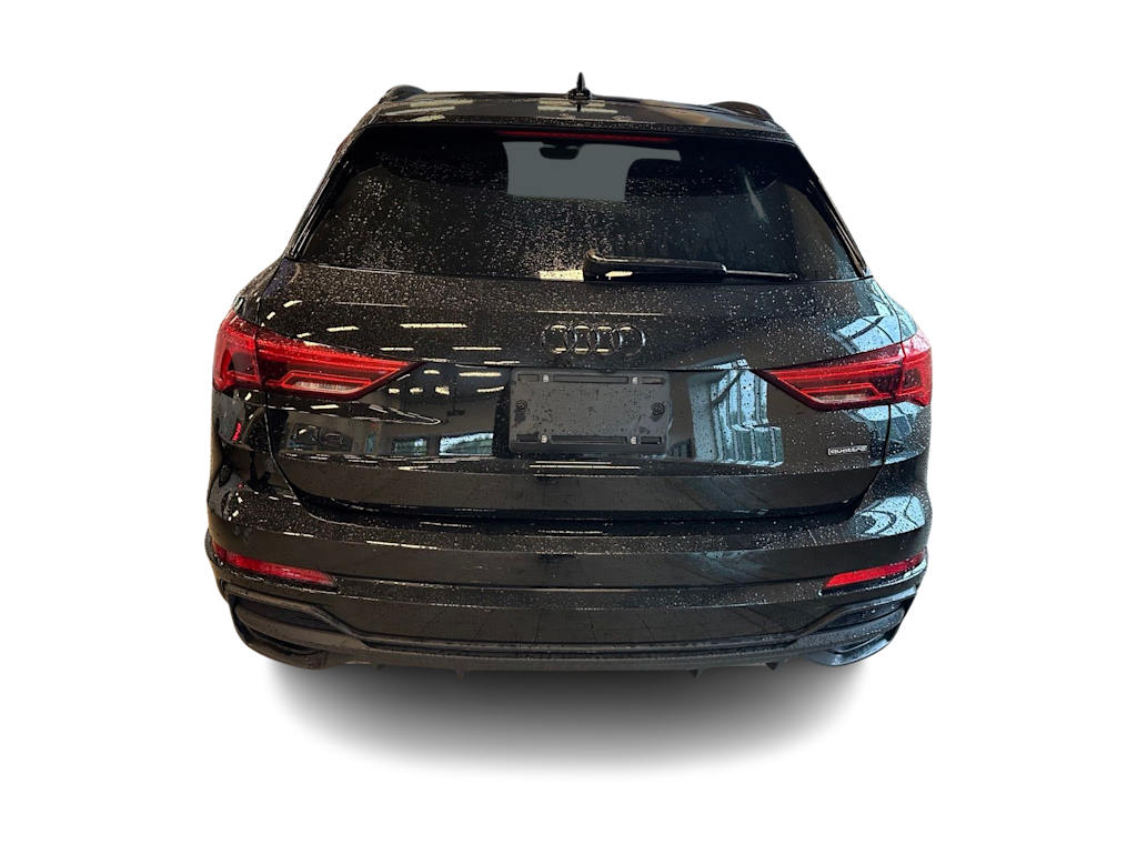 Thumbnail: 2023 Audi Q3 - 4