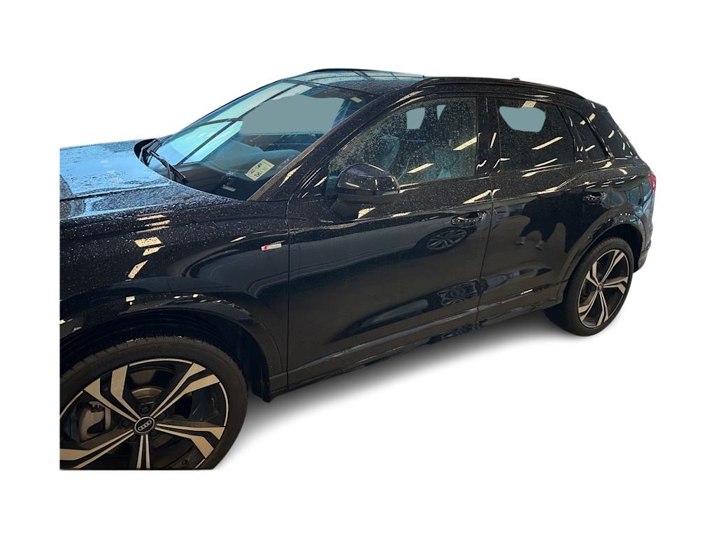 Thumbnail: 2023 Audi Q3 - 16