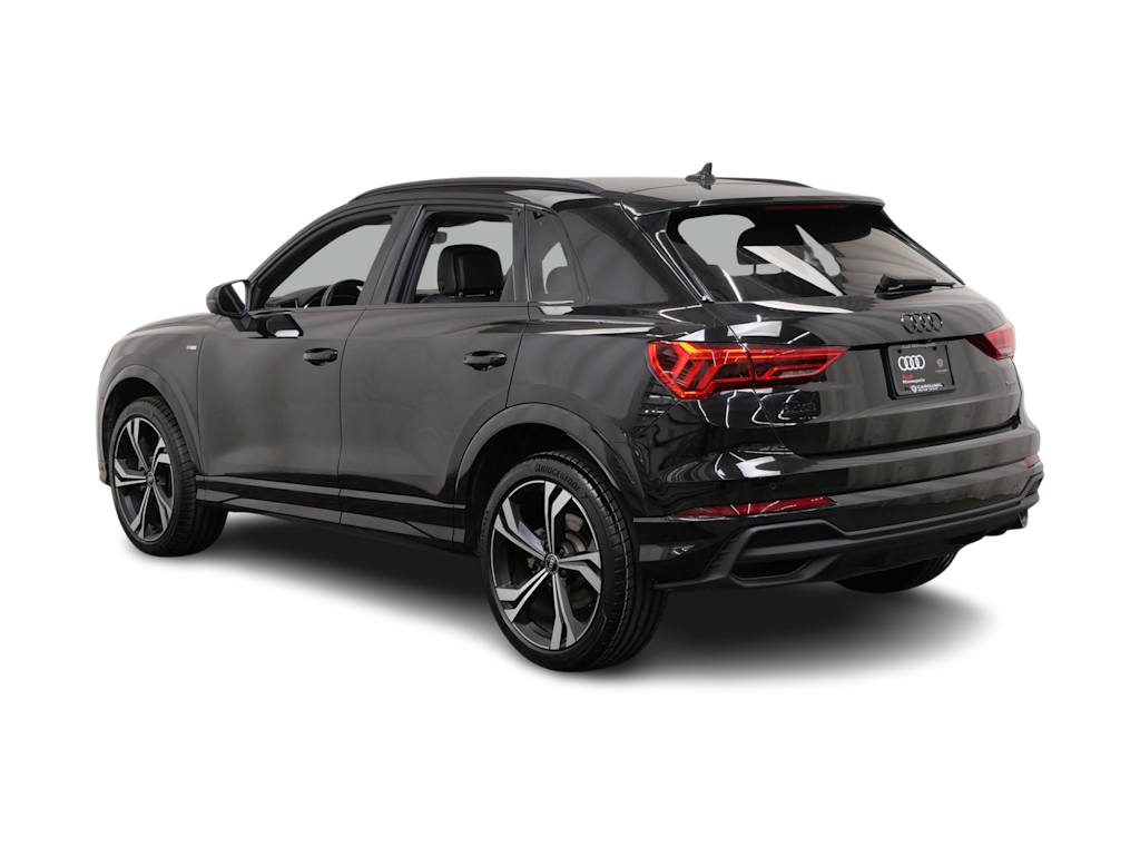 Thumbnail: 2023 Audi Q3 - 4