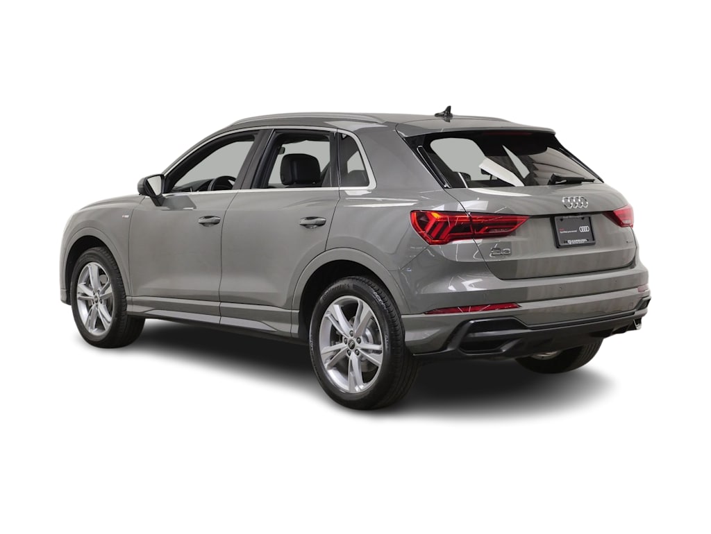 Thumbnail: 2022 Audi Q3 - 4