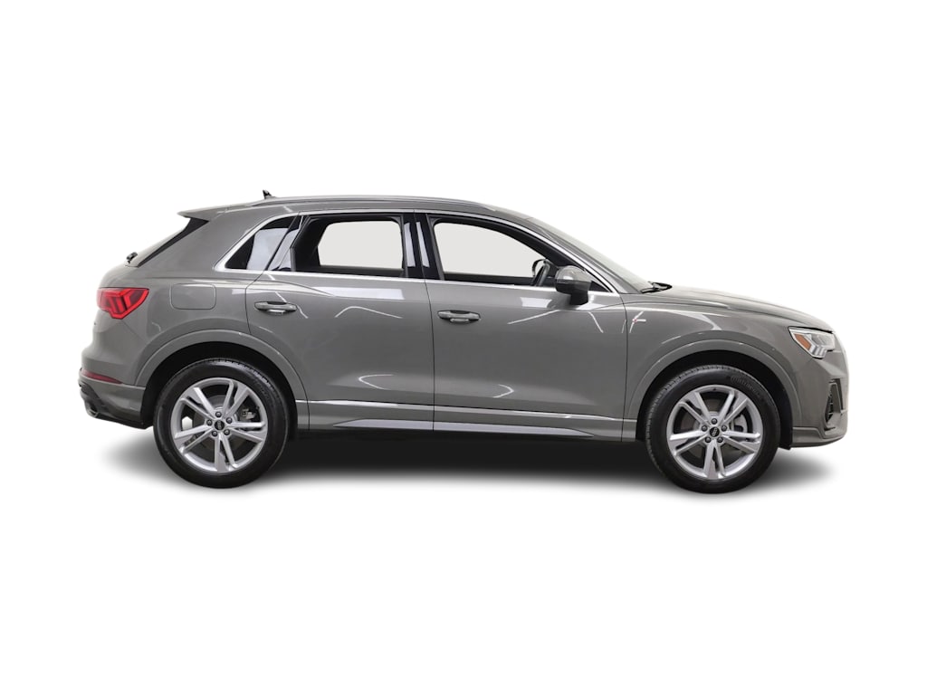 Thumbnail: 2022 Audi Q3 - 13