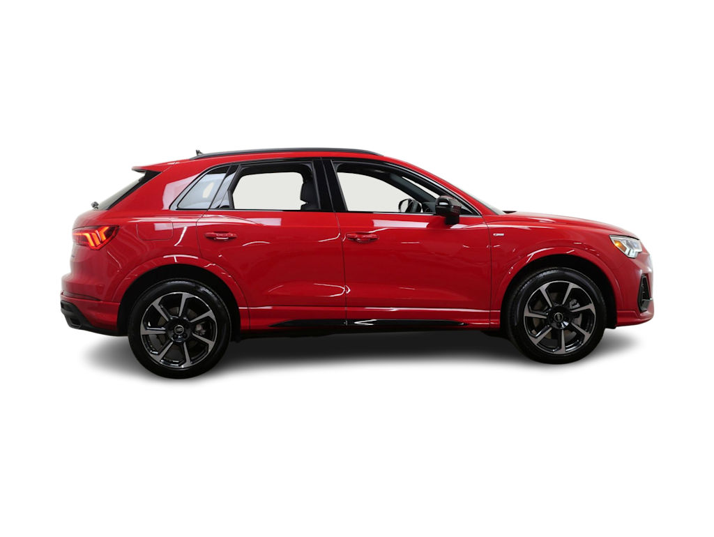 Thumbnail: 2025 Audi Q3 - 14