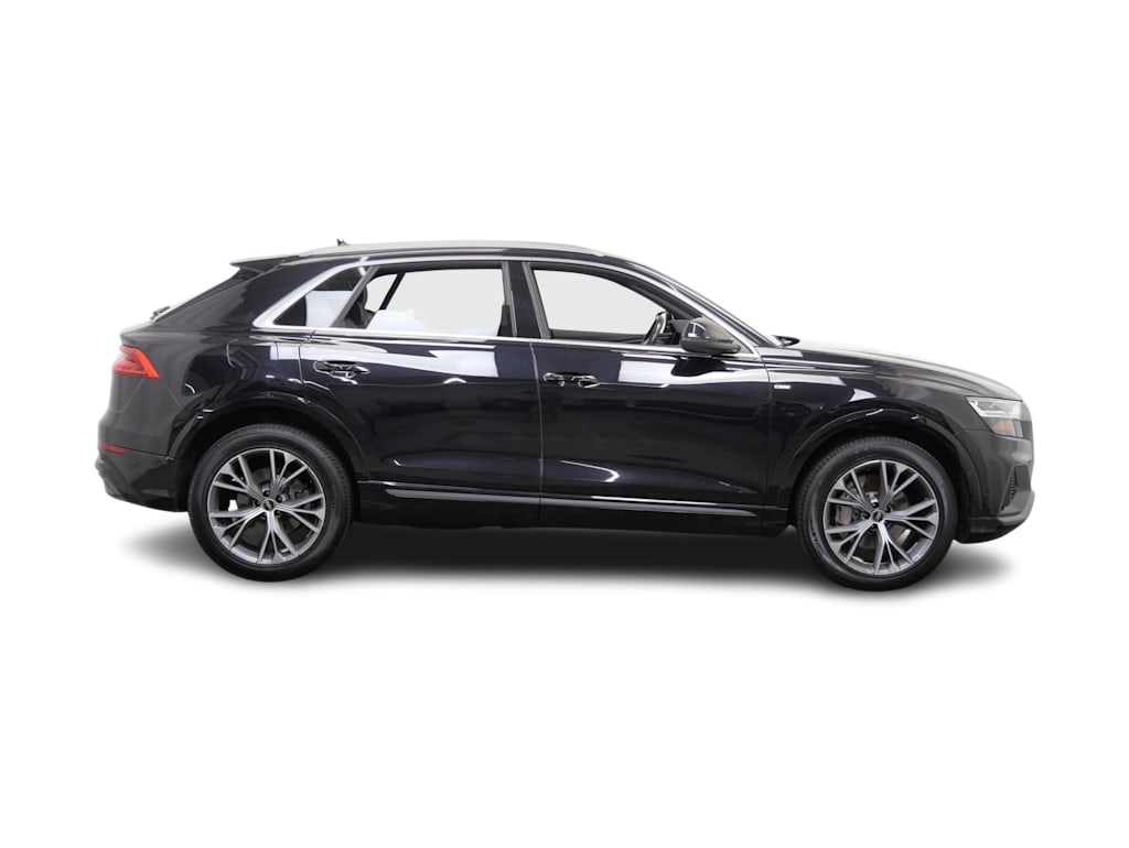 Thumbnail: 2021 Audi Q8 - 14