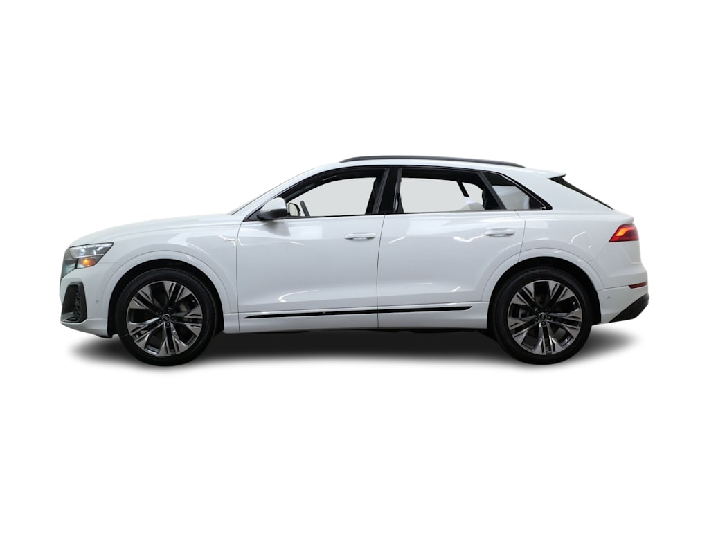 Thumbnail: 2026 Audi Q8 - 3