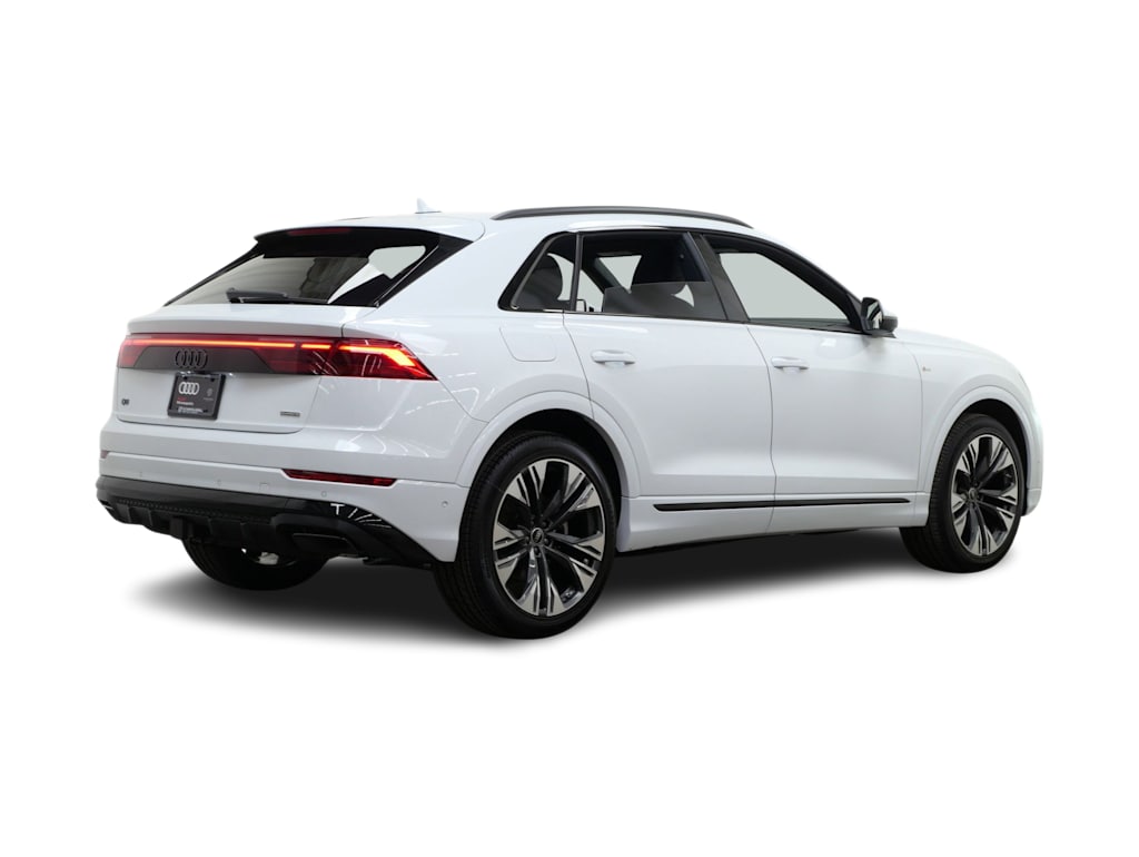 Thumbnail: 2026 Audi Q8 - 9
