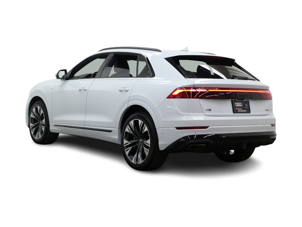 Thumbnail: 2026 Audi Q8 - 4