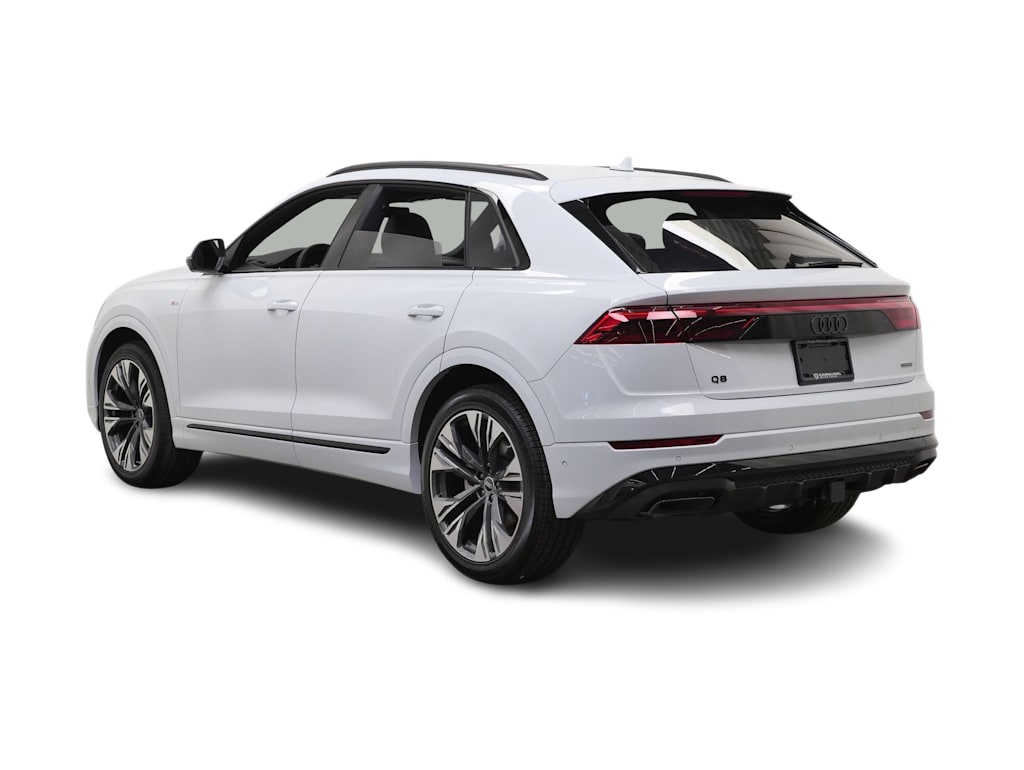 Thumbnail: 2026 Audi Q8 - 4