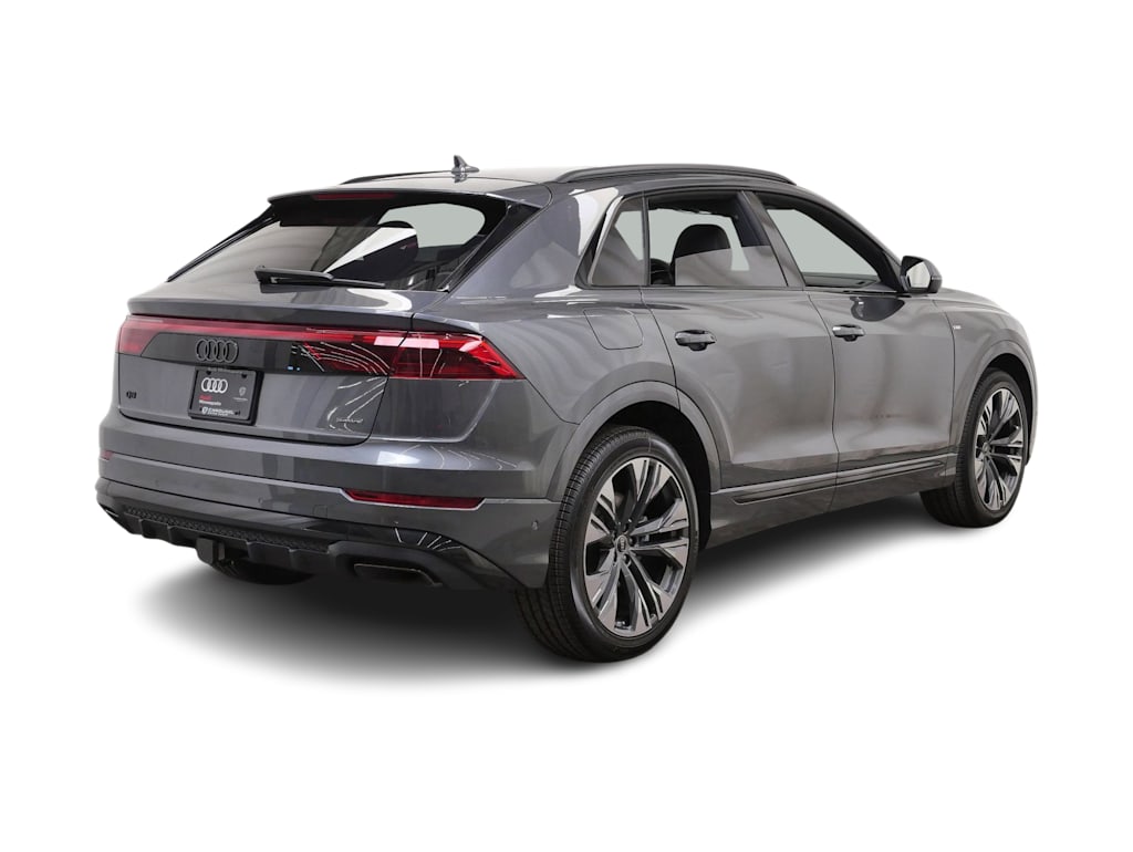 Thumbnail: 2026 Audi Q8 - 8