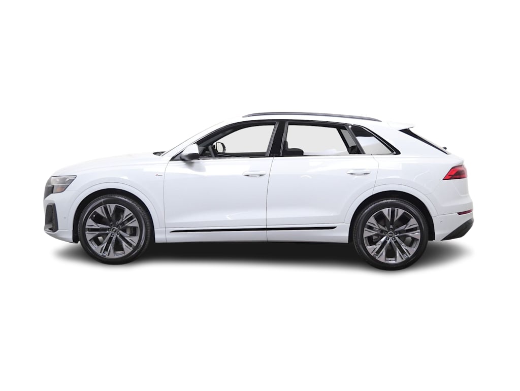 Thumbnail: 2026 Audi Q8 - 3