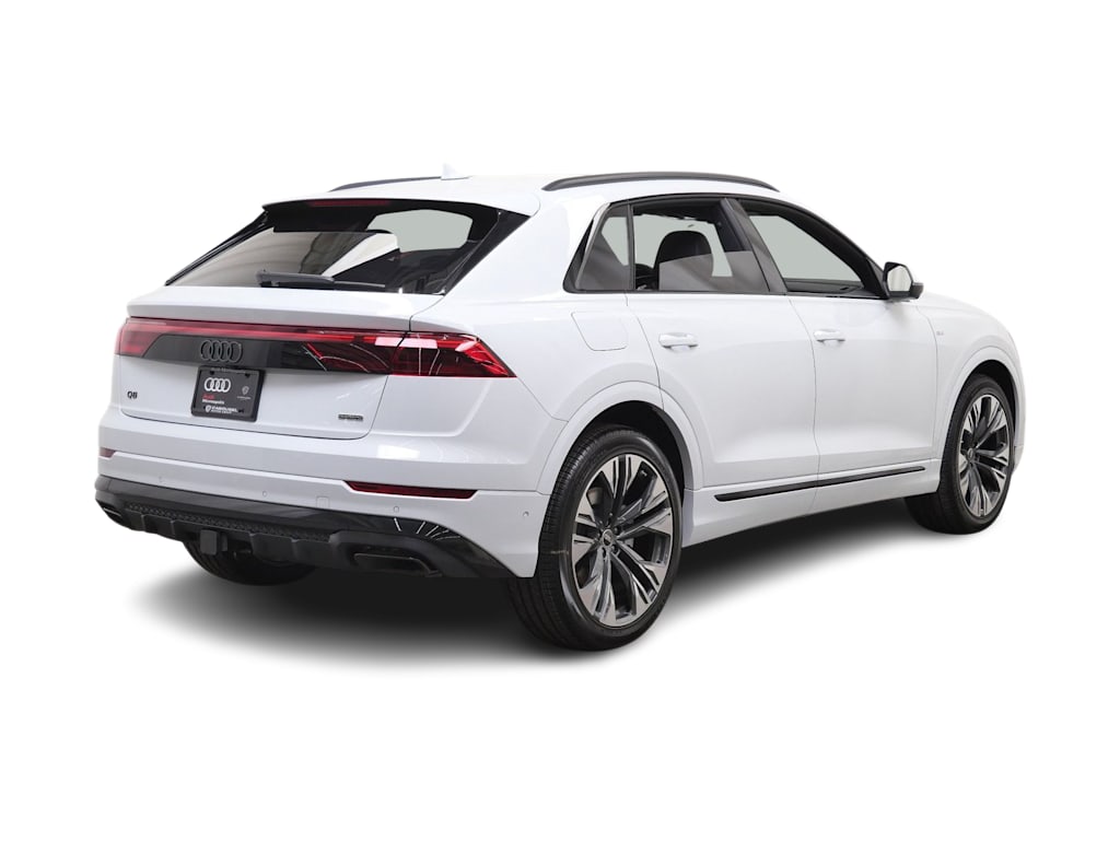 Thumbnail: 2026 Audi Q8 - 8