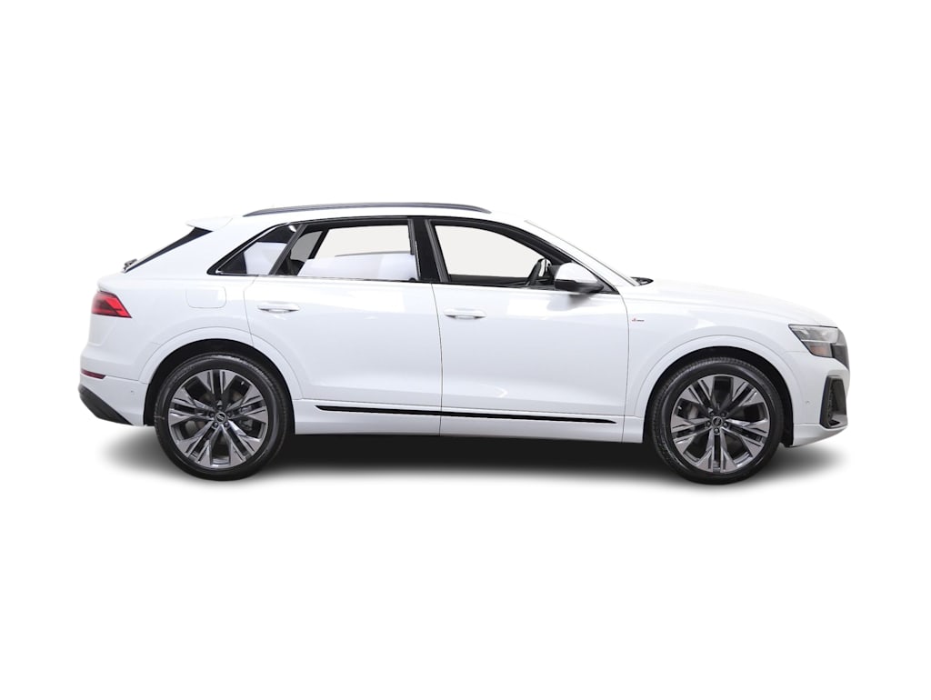 Thumbnail: 2026 Audi Q8 - 9