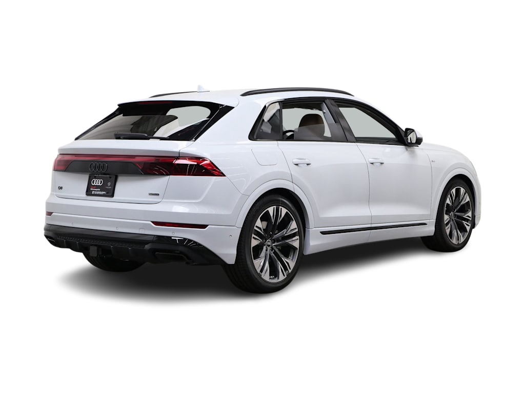 Thumbnail: 2026 Audi Q8 - 8