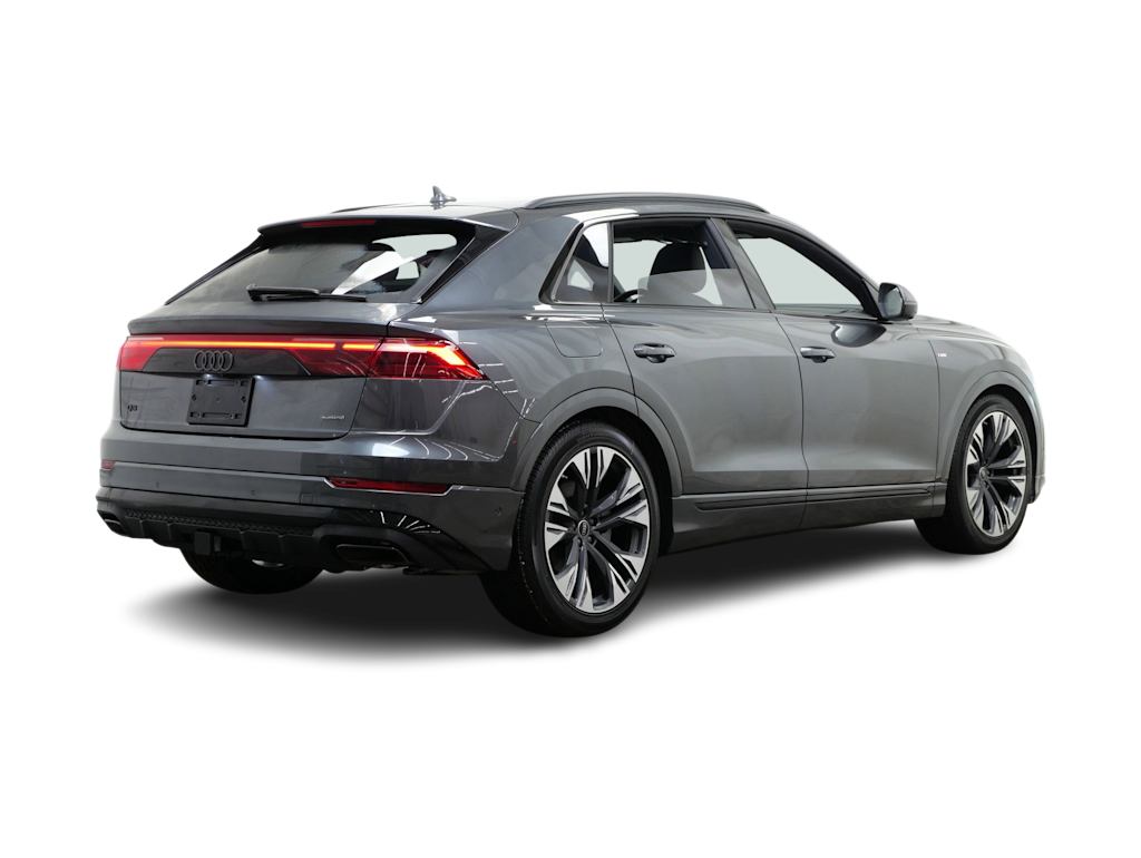 Thumbnail: 2026 Audi Q8 - 9