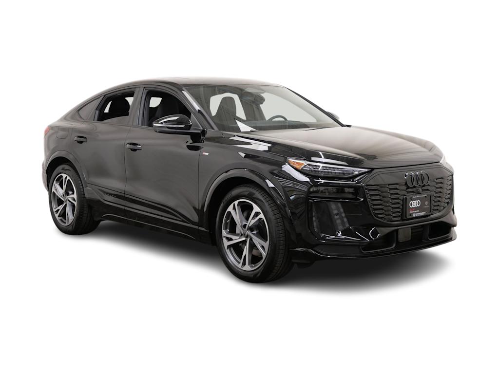 Thumbnail: 2027 Audi Q6 e-tron - 10