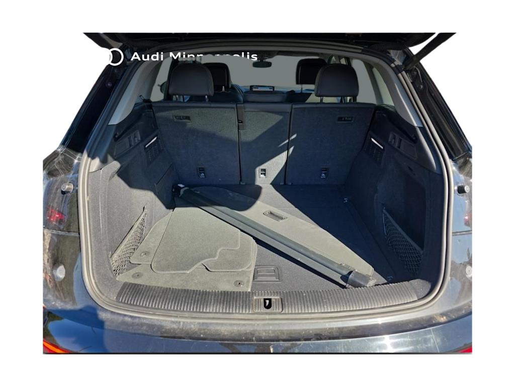 Thumbnail: 2023 Audi Q5 - 12