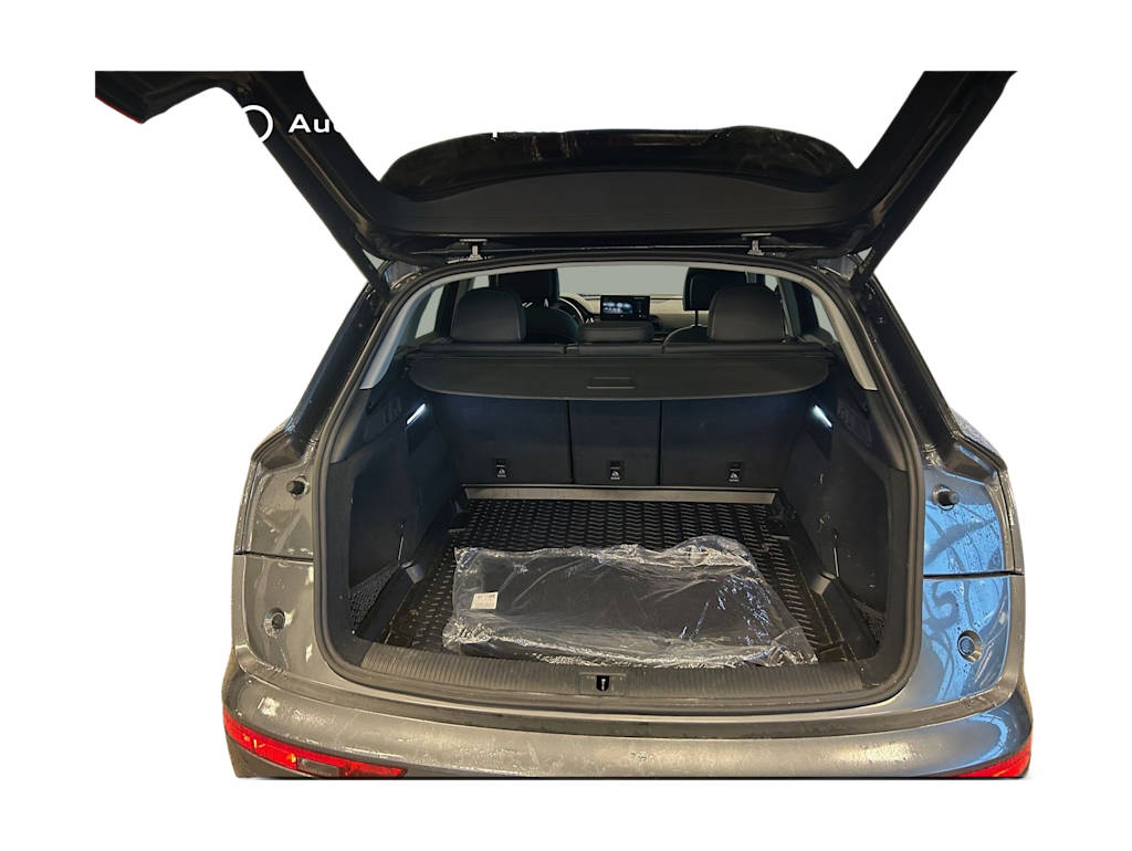 Thumbnail: 2023 Audi Q5 - 8