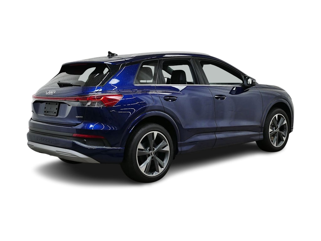 Thumbnail: 2022 Audi Q4 e-tron - 13