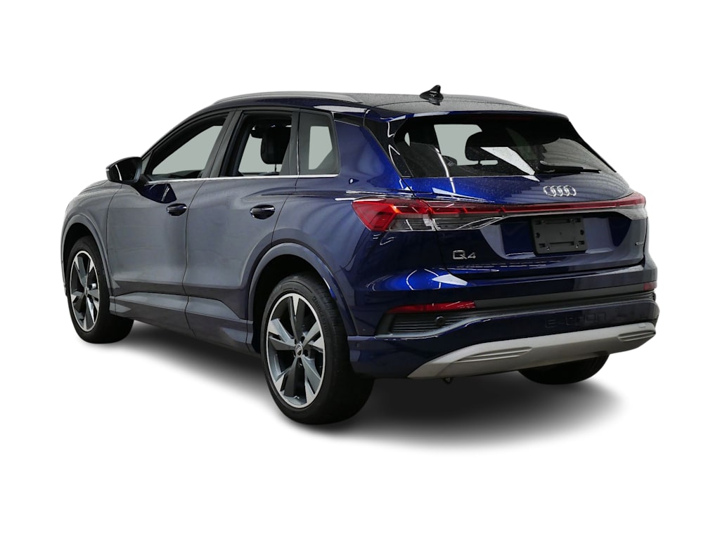 Thumbnail: 2022 Audi Q4 e-tron - 4