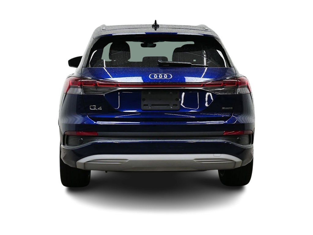 Thumbnail: 2022 Audi Q4 e-tron - 5