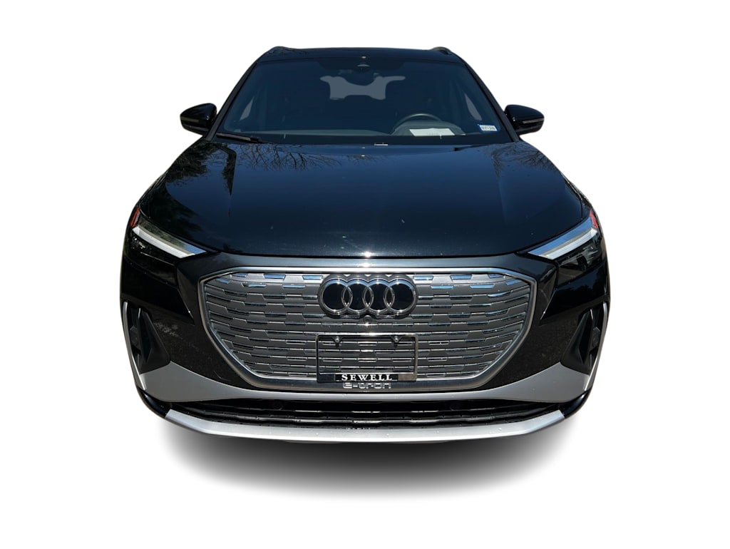 Thumbnail: 2023 Audi Q4 e-tron - 6