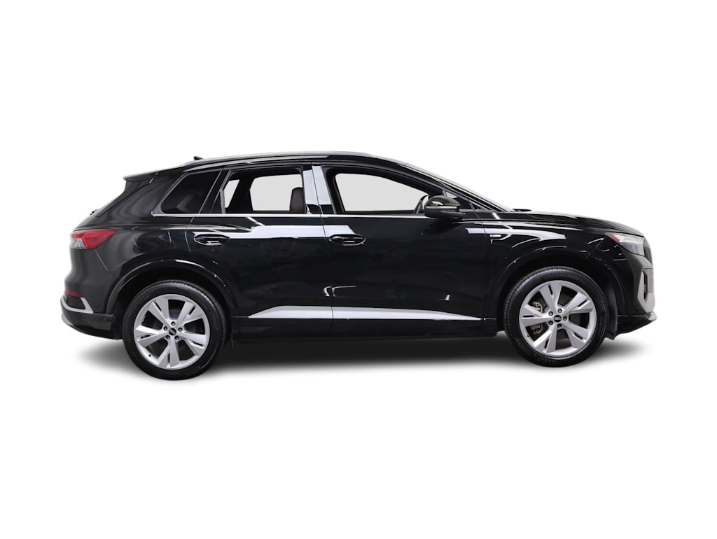 Thumbnail: 2023 Audi Q4 e-tron - 13