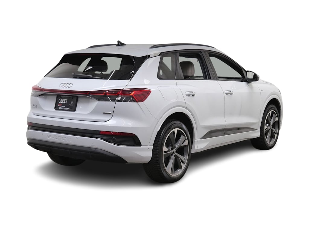 Thumbnail: 2023 Audi Q4 e-tron - 13